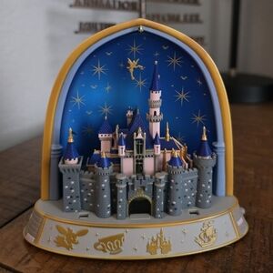 Hallmark Disneyland Castle Lights&Sounds